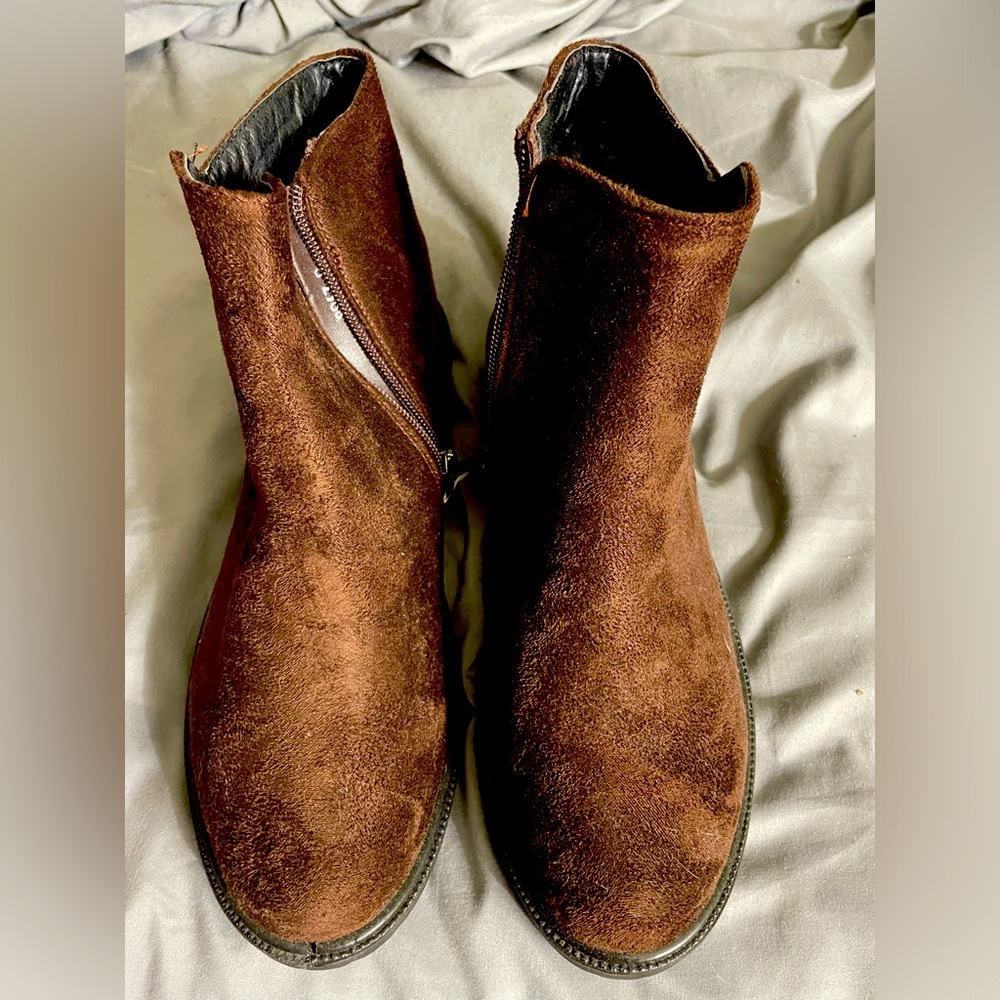 Women’s Walnut Boots